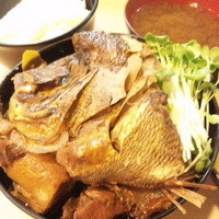 よし梅 人形町本店 - あら煮 てんこ盛り