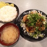 伝説のすた丼屋 - 