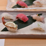 鮨割烹やま中 - 上にぎり１皿目