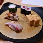 Sushi Kappou Yamanaka - 中にぎり二皿目