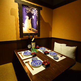 A quaint space where you can feel the Japanese atmosphere. We also accept reservations for private rooms and reserved.