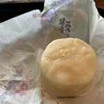 加賀屋 姉妹館 あえの風 - 金箔入りのお菓子
      2019/11  by みぃこのごはん日記