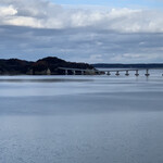 加賀屋 姉妹館 あえの風 - オーシャンビュー
      お部屋からの七尾湾
      2019/11  by みぃこのごはん日記