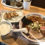 モッチーらーめん - 平日ランチセットA(中華ラーメン＋餃子＋小ライス)