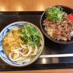 丸亀製麺 - ねぎの魔法でドレスアップ