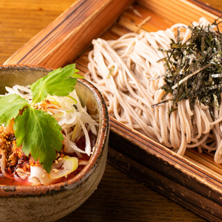 季節のお蕎麦!!大人気の胡麻だれ蕎麦!!