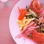 ウィンドー - 「冷やし中華」左側からです（6/12UP）