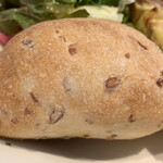 コーヒーとおやつの店 アンドモア - このパンも美味しいんですよね！！