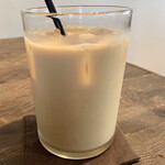 コーヒーとおやつの店 アンドモア - 私の「アイス・カフェオーレ」♫