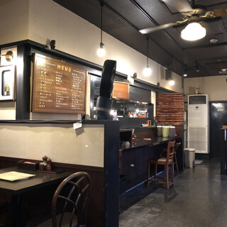 カレー専門店 亀屯_2