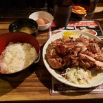 Izakaya Juubei - 鶏のもも焼き定食(ダブル)