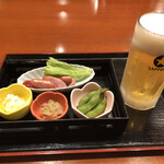 Fujinohana - おつまみセット980円。ドリンクは生ビール！