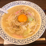 かいの - 「ちゃんぽん」（800円）＋「生卵トッピング」（100円）をいただきました。