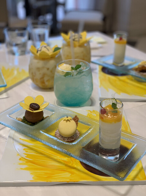 アニヴェルセルカフェ Anniversaire Cafe みなとみらい カフェ ネット予約可 食べログ