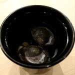 すし崇 - しじみの殻