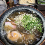 四国手打ちうどん 讃岐路 - 昆布うどん、玉子入り