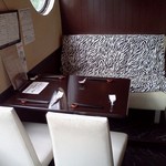 鶏料理・水炊きのお店 シリウス - 唯一の４人テーブル