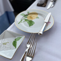 モナリザ 丸の内店 - classicalなパン皿、、、綺麗やね(o^^o)