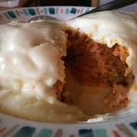 烏森絶メシ食堂 - 白い恋人(味噌汁とお新香付き) 900円、中のライスはケチャップライス、ご飯の大盛り、ご飯と味噌汁のお代わり無料になります