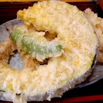 そば処 一庵 - 大きめのかぼちゃ天、ししとう、げそ天2個付き！