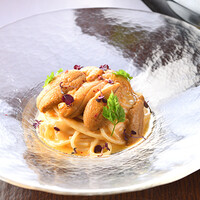 ウニペースト和え冷製パスタ 生ウニ添え