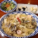 Resutoran Hausukeiei - れすとらん ＨＯＵＳＥ Ｋ・Ａ ＠佐野 ランチ 魚介類ときのこのスパゲッティ ９８０円