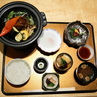 個室会席 北大路 銀座本店 - すき焼き風 和牛ハンバーグ御膳