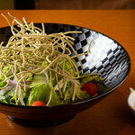 Hegisoba Takumi - 揚げそばのグリーンサラダ