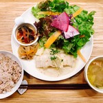 Cafe WASUGAZEN - 白身魚のソテー 蒸しキャベツ添え 玉ねぎのレモンマスタードソース