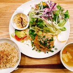 Cafe WASUGAZEN - もち麦入り豆腐ハンバーグ　おろしポン酢