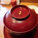 魚栄 - うな重 中串＋きも吸い　ズームアップ