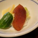 魚栄 - うな重 中串＋きも吸い　ズームアップ