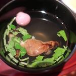 魚栄 - うな重 中串＋きも吸い　ズームアップ