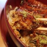 魚栄 - うな重喰らう