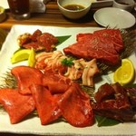 食彩和牛しげ吉 - 上タン塩、角切りハラミ、中落ちカルビ、など