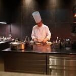 レストラン リューズ - スペシャリテの鮎