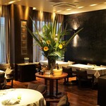 レストラン リューズ - メインダイニングも素敵ですが