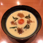 日本料理 たかむら - コーンのすり流し　じゅん菜　ジュレ　黄味