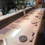 イナノテ - 落ち着いた店内