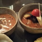 インド料理 想いの木 - バターチキンと四季の野菜カリー