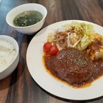 焼肉 まる五 - ハンバーグランチ