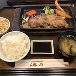 Yorankan - ステーキ定食¥1,800