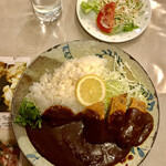 ジジ＆ババ - じじの作った特製カレーライス1100円にメンチカツ＋250円を追加トッピング