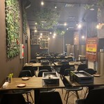 大阪焼肉HANABI - 内観写真:奥行きのある店内です