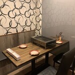 大阪焼肉HANABI - 内観写真:半個室。
