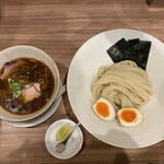 麺処 ほん田 秋葉原本店 - 特製醤油つけ　¥1600