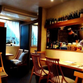 ライブ感のあるオープンキッチン