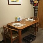 レストラン 釧路 ソワニエ - 2名様のテーブルセッティング(コース料理用)