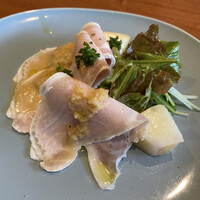 リストランテ野呂 - 前菜❣️、りんご玉ねぎ生姜ソース