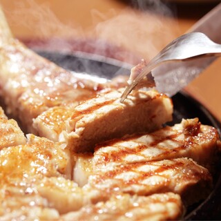 新潟肉と海鮮・50種の地酒 つるまる_1